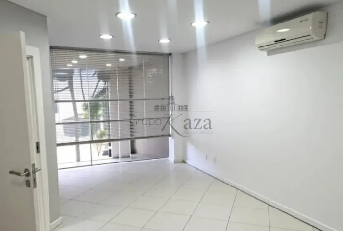 Oportunidade - Galpão Comercial - Parque Industrial - 340m².