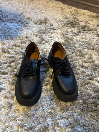 Sapato feminino tamanho 36