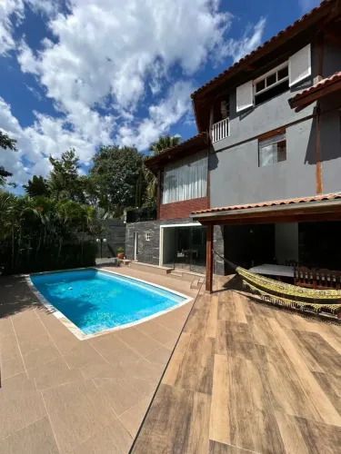 CASA MARAVILHOSA NO CONDOMÍNIO ALPES DE GUARAREMA