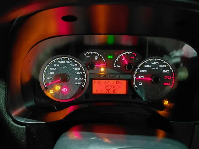 Fiat Palio Weekend Adventure Locker 1.8 Flex 2014