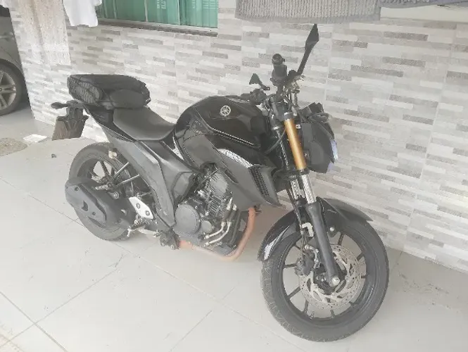 FZ 25 2021