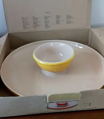 Petisqueira Com Bowl Amarelo Dijon Le Creuset
