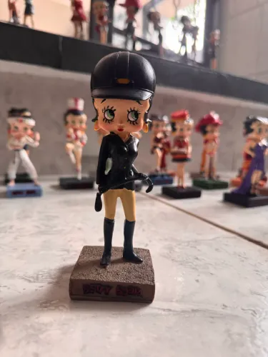 Coleção miniatura colecionável da Betty Boop - 32unidades