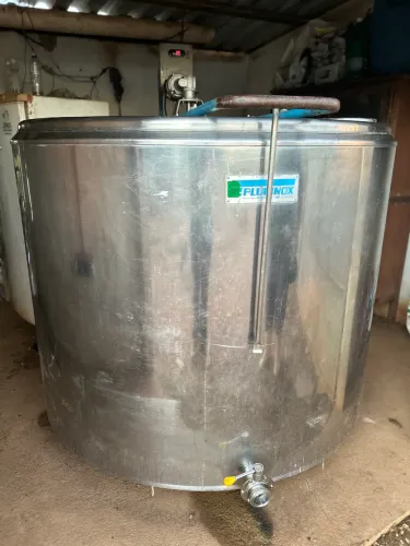 Tanque Resfriador de Leite Plurinox 1.600L 