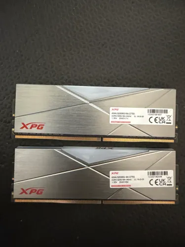 16gb (2x8) memoria ram ddr4 xpg spectrix d50