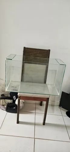 AQUÁRIO 82 LITROS 