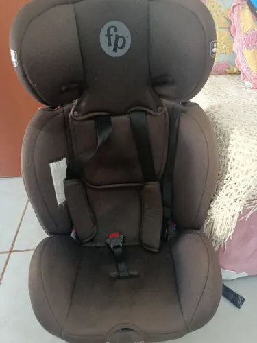 Cadeirinha de carro Fisher price grande