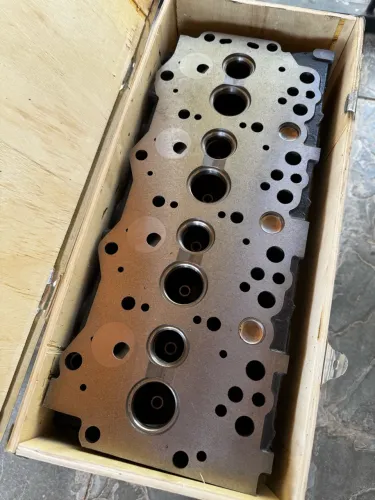 Cabeçote do motor para Kia Besta e Kia Bongo novo, na caixa