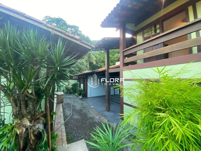 Casa com 3 dormitórios à venda, 311 m² por R$ 2.290.000,00 - Itacoatiara - Niterói/RJ