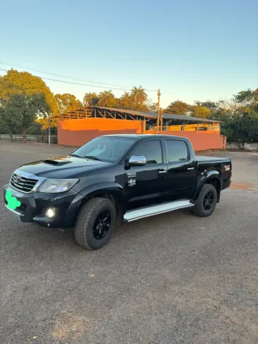 Toyota Hilux CD SRV D4-d 4X4 3.0 TDI Diesel AUT 2015