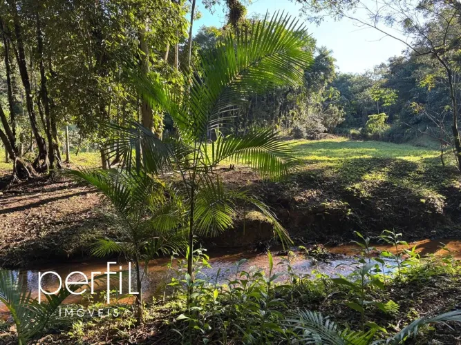 Chácara à venda em Joinville-SC, bairro Vila Nova com 20.000,00 m² de área! Venha conferir