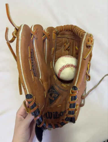 Urgente! Vendo luva de beisebol Wilson 