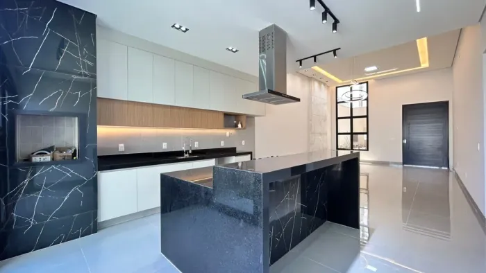 Casa à venda no bairro Grand Ville em Uberlândia