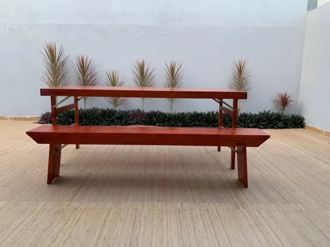 Mesa Tramontina de madeira