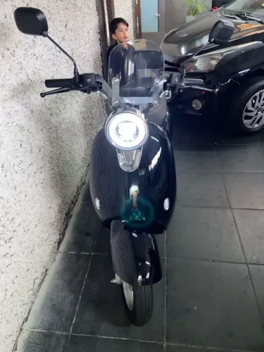 Vendo motinha elétrica zerada 400 km rodados 