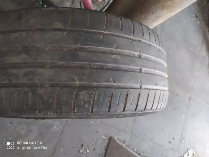 Pneu aro 17 Numeração 225/45 R17