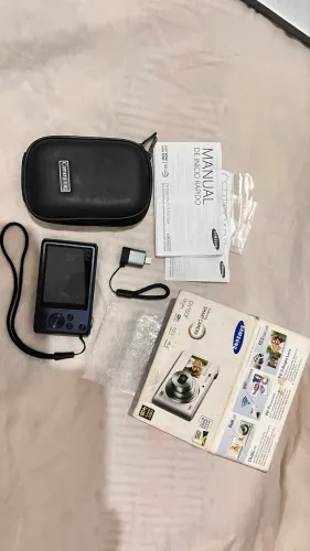 Câmera Digital Samsung DV150F Smart Wi-Fi com visor frontal