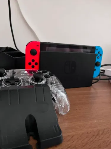 Nitendo switch v1+ Dock+ controle+ case