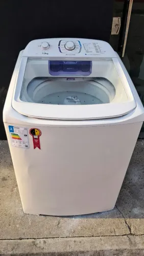 Máquina de lavar 13kg em ótimo estado