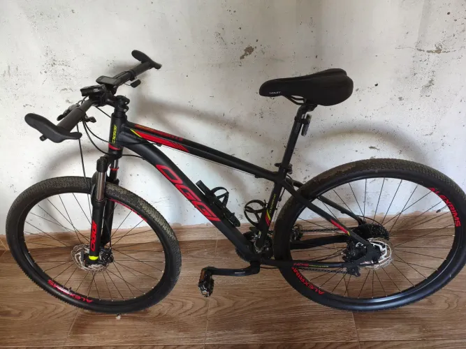Bicicleta Oggi HDS 2024 Semi-nova
