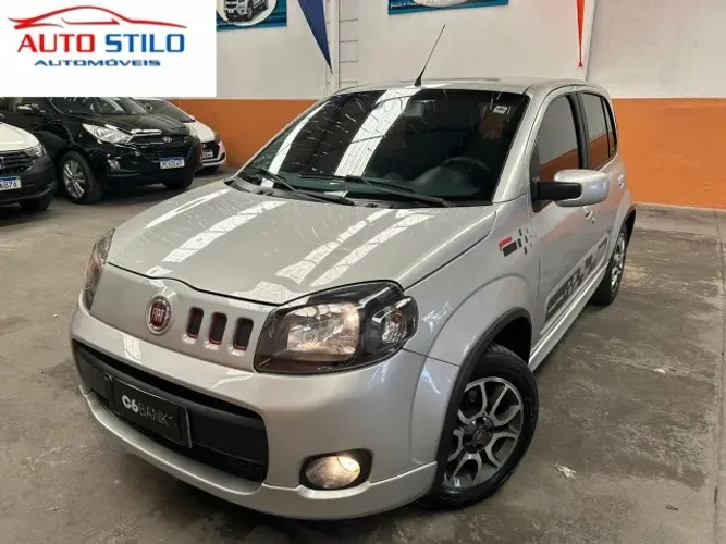 Fiat Uno Sporting 1.4 EVO Fire Flex 8V 4P 2012