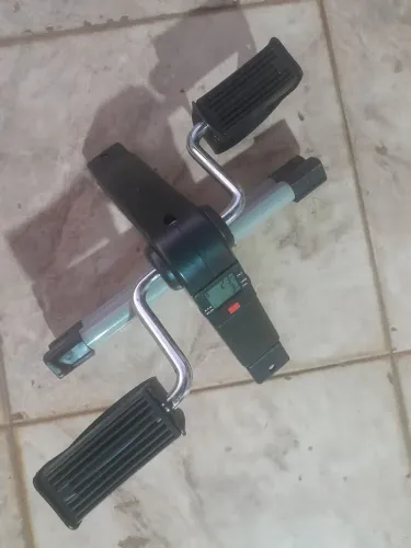 Bicicleta portátil para fisioterapia