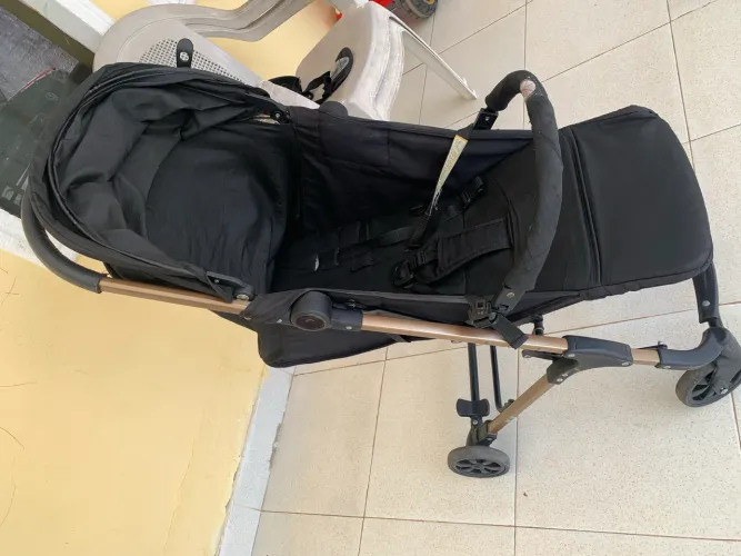 Carrinho de bebê galzerano