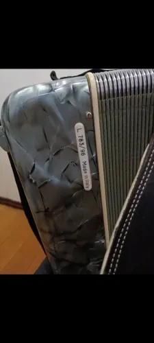 ACORDEON (GAITA) Scandalli Favo de mel 120 reduzida