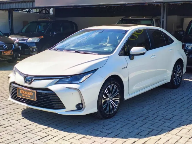 Toyota Corolla Altis Prem. Hybrid 1.8 Flex AUT 2020