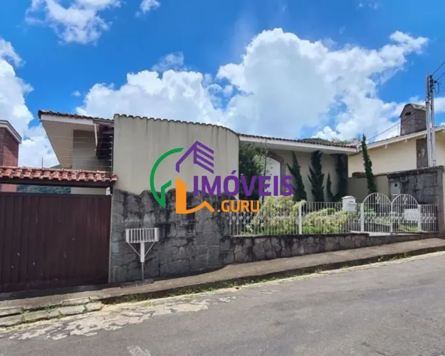 CASA TÉRREA - JARDIM DOS ESTADOS - MG