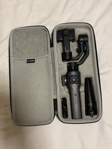 Estabilizador Zhiyun 4 + Case