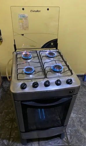 Fogão 4 bocas ..com entrega..