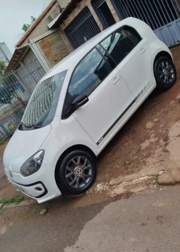 Volkswagen Up! RUN I Motion 1.0 Total Flex 12V 5P 2017