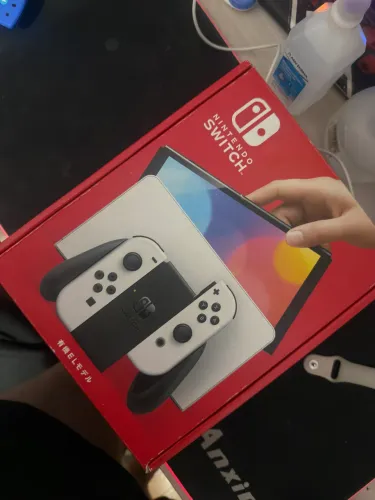 Nintendo Switch OLED Branco 256GB - Desbloqueado Chip / Sistema CNX + Caixa?