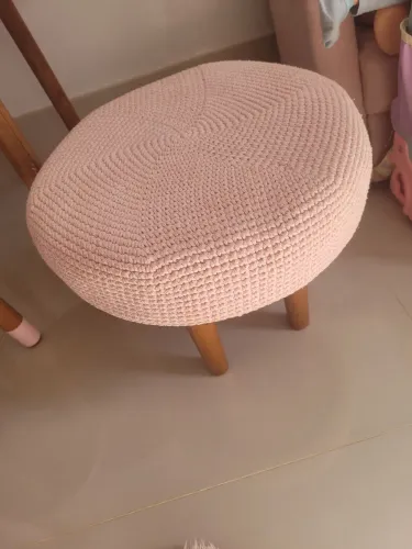 Puff rosa crochê 