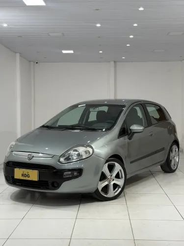 Fiat Punto Attractive 1.4 Fire Flex 8V 5P 2013