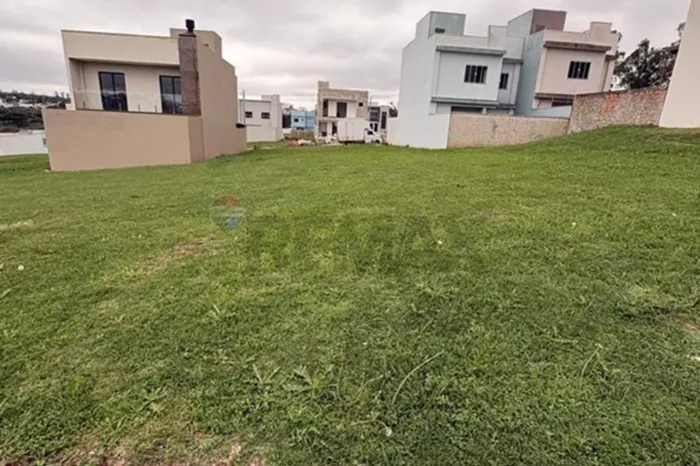 Terreno à Venda em Condomínio, Cascavel