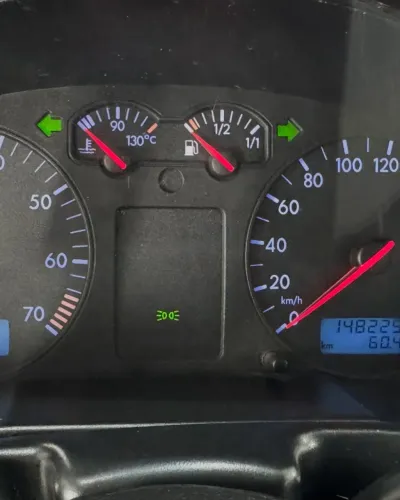 Volkswagen Gol Geração III 1.6 MI 8V Gasolina Mec. 2P 2000