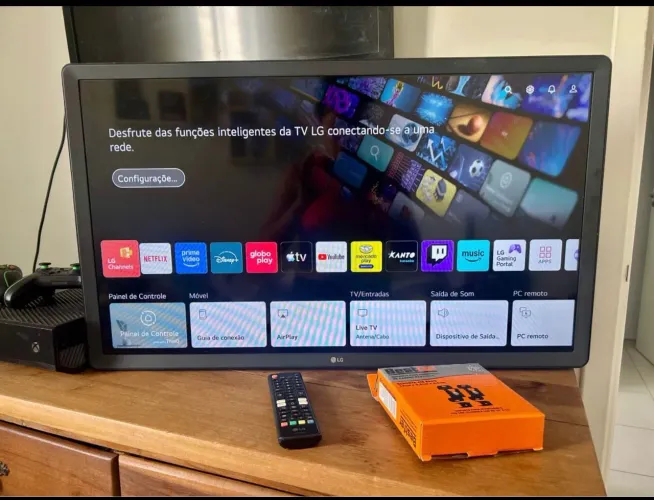 Tv LG 32 smart full HD com pezinho
