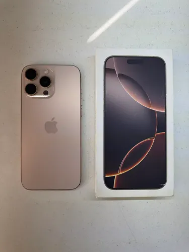 iPhone 16 Pro Max
