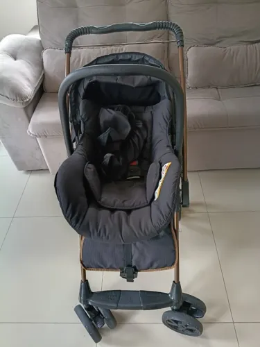 Carrinho de Bebê Galzerano Milano Travel System + Bebê Conforto Grid, na cor **Preto/Cobre