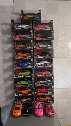 VELOZES E FURIOSOS TOYOTA SUPRA DO BRIAN 1:24 MINIATURA DE METAL  LARANJA