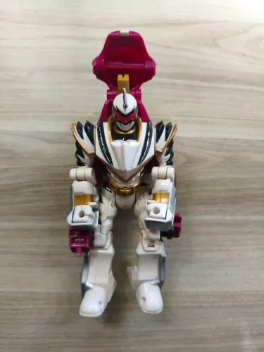 Power Ranger branco 