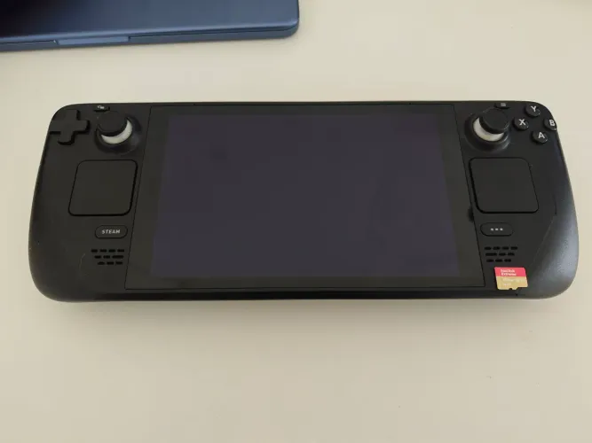 Steam Deck 256gb + Cartão SD 256gb + Carregador original + Case