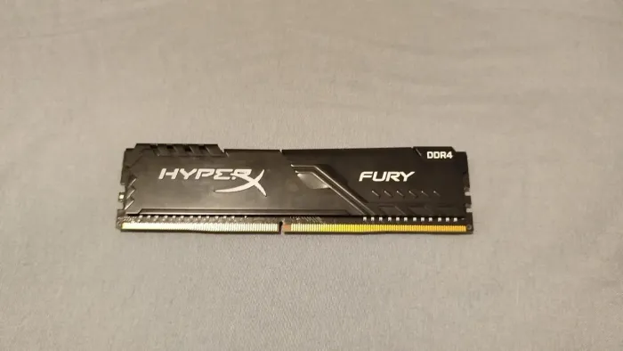 MEMÓRIA RAM KINGSTON HYPERX FURY DDR4 8GB 2400MHz