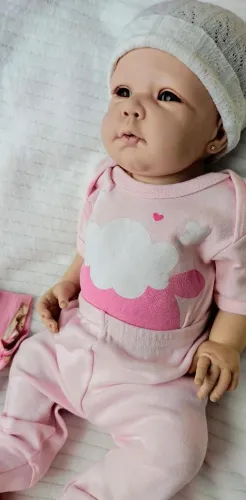 Boneca realista bebê reborn 