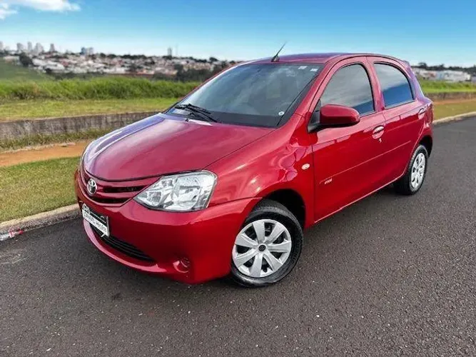 Toyota Etios 1.3 Flex 16V 5P Mec. 2017
