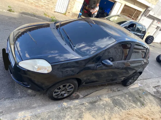 Fiat Punto 1.4 Fire Flex 8V 5P 2010
