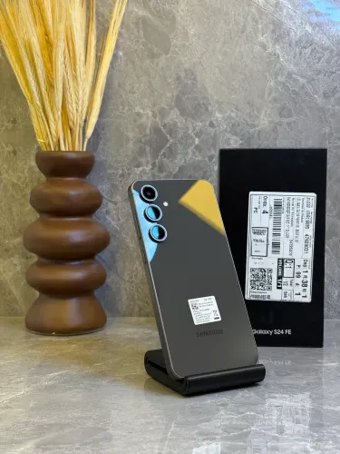 Samsung Galaxy S24 FE 5G 128 GB | 16 GB de RAM - Aceito trocas