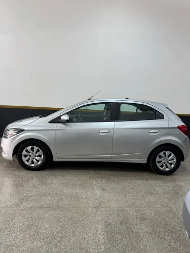Chevrolet Onix JOY Hatch 1.0 8V Flex Mec. 4P 2019